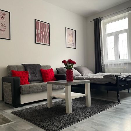 Tiffany Apartment In The City Center Братислава Екстер'єр фото