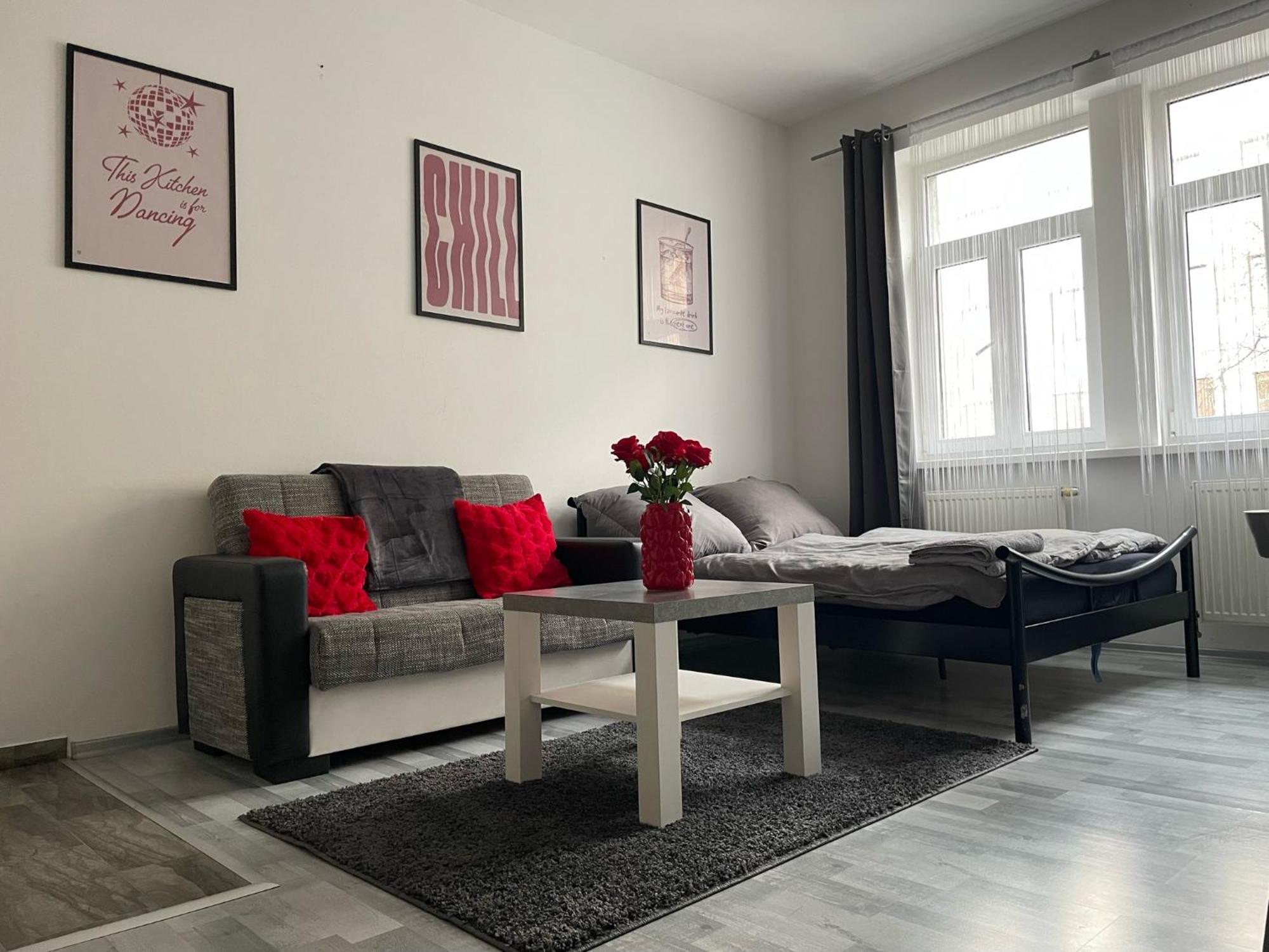 Tiffany Apartment In The City Center Братислава Екстер'єр фото